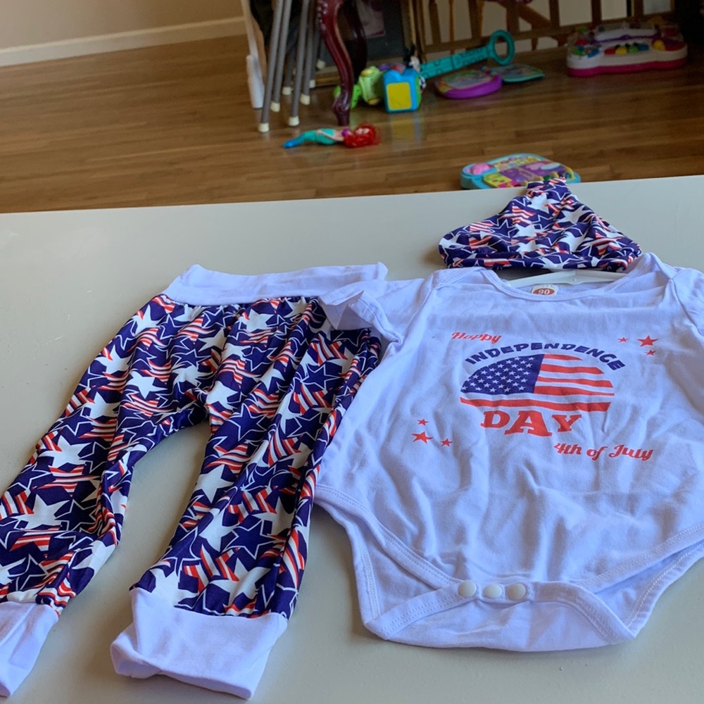 Fourth of July set price for one set